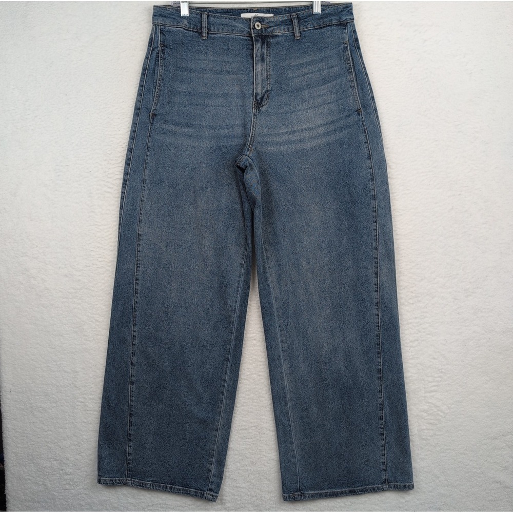 KanCan Kenya High Rise Wide Flare Jeans Size 13/30 Medium‎ Wash Denim